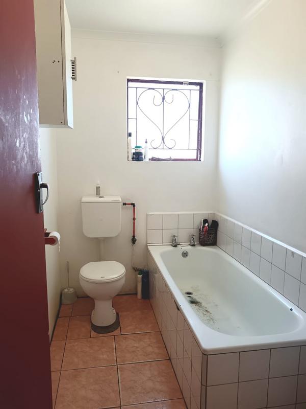 2 Bedroom Property for Sale in Rocklands Western Cape